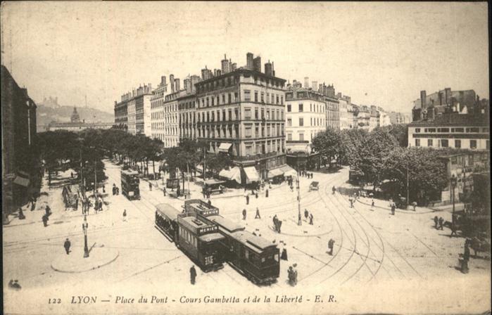 Lyon France Place du Pont
Cours Gambelta et de la