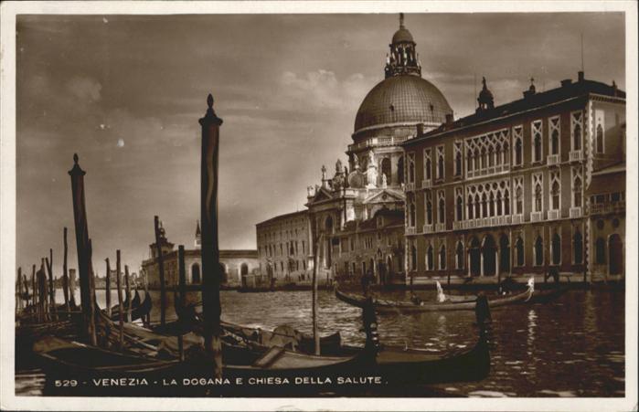 Venezia Venedig La Dogana E Chiesa Salute Gondola