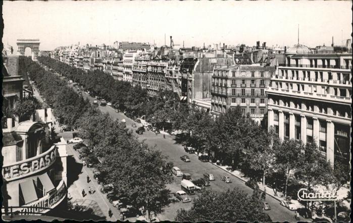 Paris Avenue des Champs-Elysees