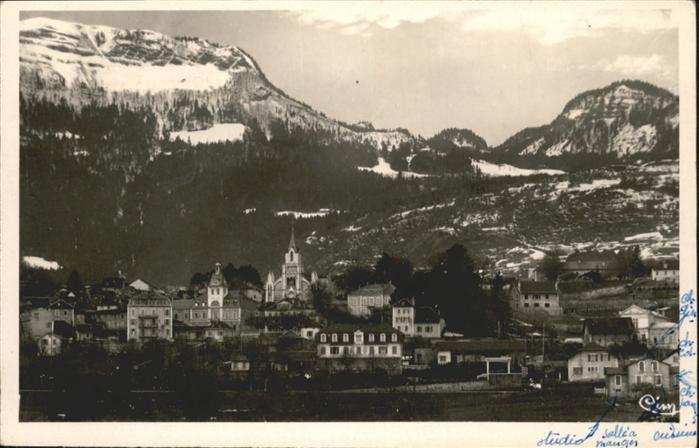 Gex Vue generale sous la neige