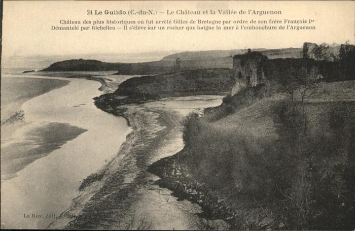 Le Guildo Chateau et la Vallee de L_Arguenon