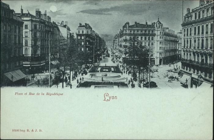 Lyon France Place et Rue de la Republique