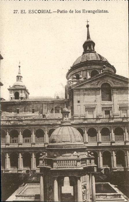 El Escorial Patio Evangelistas