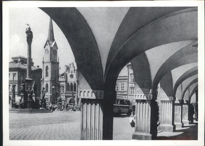 Trautenau Tschechien Ringplatz Laubenhaeuschen Rathaus Dreifaltigkeitssaeule