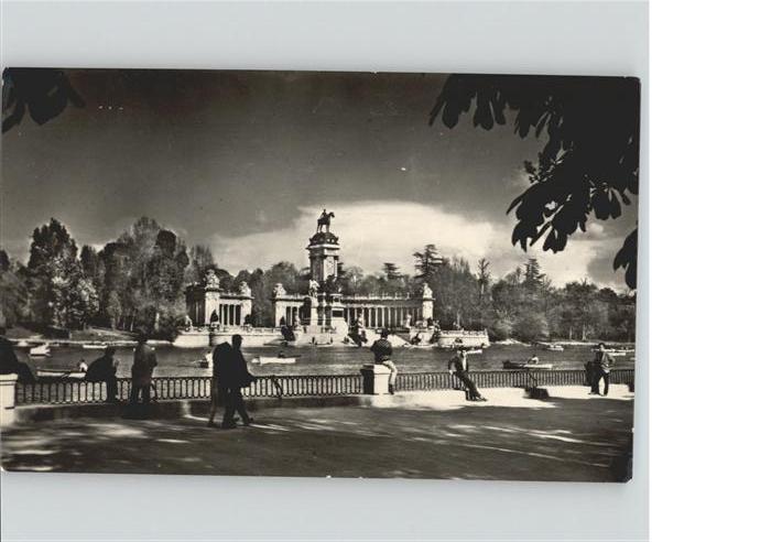 Madrid Spain Retiro Park Basin