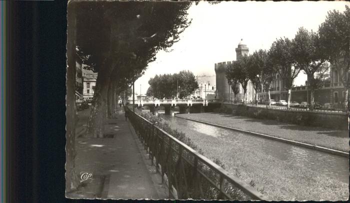 Perpignan Quais vers le Castillet