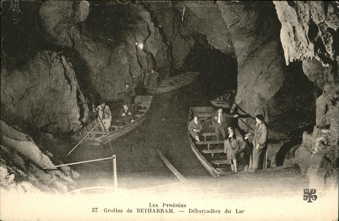 Hoehlen Caves Grottes Grottes de Betharram Debarcadere du Lac