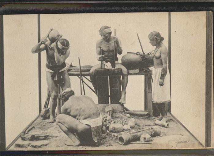Typen Tinguian Iron Workers