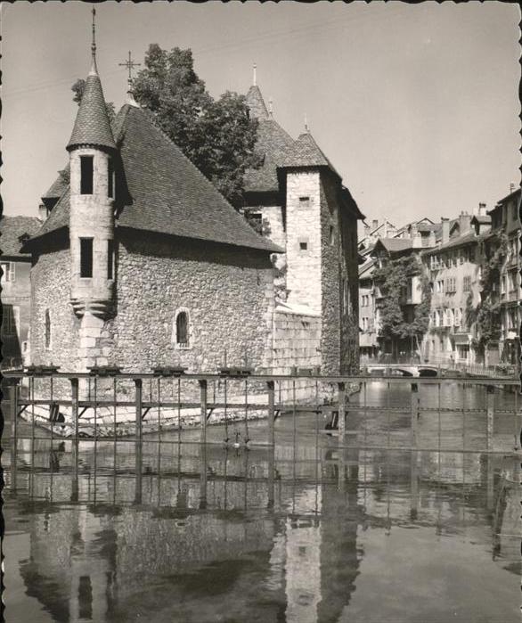 Annecy Haute-Savoie Palais de Isle