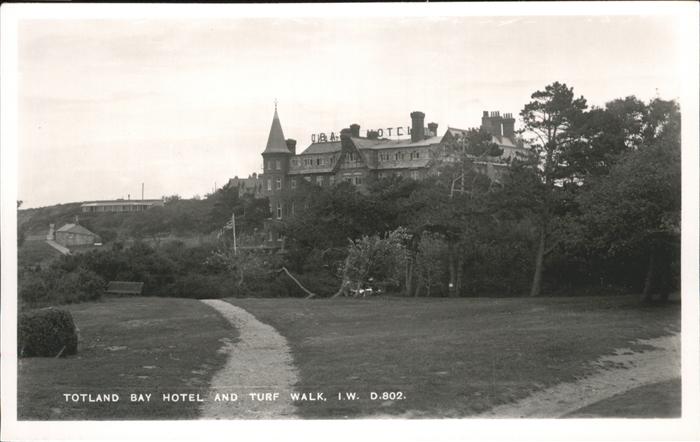 Totland Hotel Turf Walk
