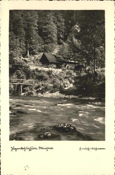 Weichtal Niederoesterreich Jugendschutzhütte