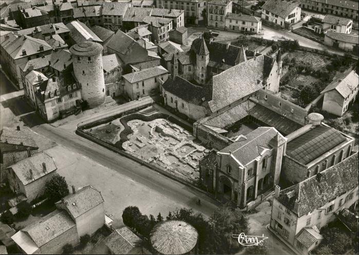 Charlieu Abbaye Benedictine Fliegeraufnahme