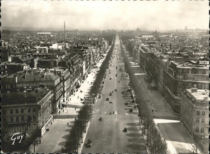 Paris Avenue des Champs-Elysees