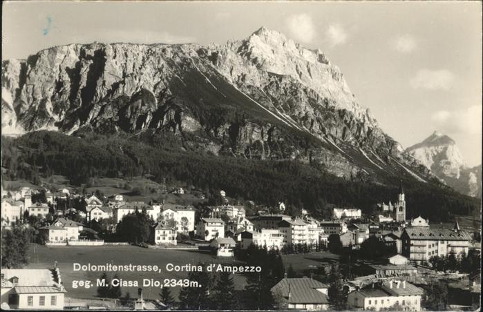 Cortina d Ampezzo Dolomitenstrasse