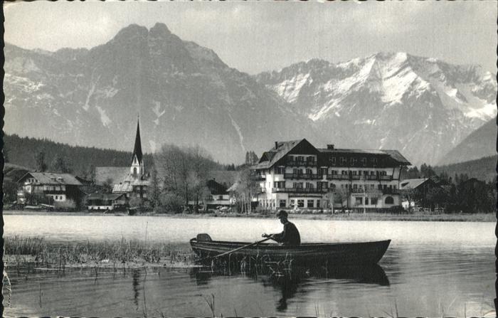 Seefeld Tirol Wettersteingebirge Boot