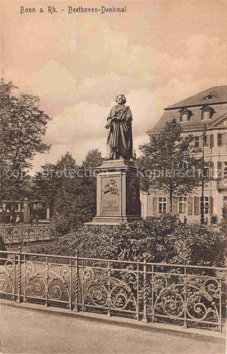 BONN Rhein Beethoven-Denkmal Statue Denkmal Eisenzaun Baeume Park Stengel-Verlag