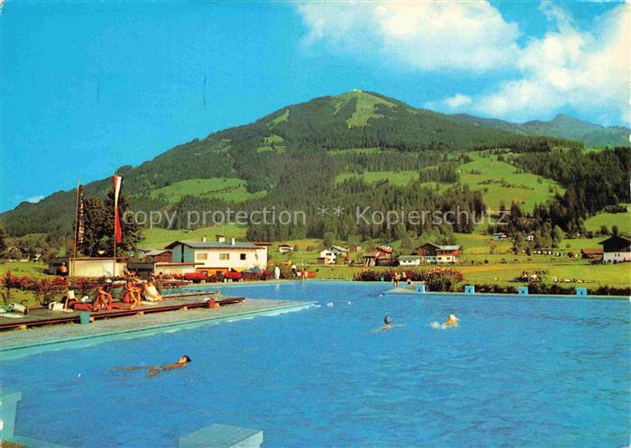 Westendorf Brixental Tirol AT Freischwimmbad mit Nachsoellberg