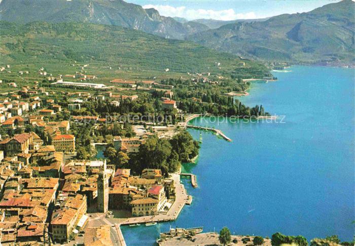 Riva  del Garda Riva sul Garda IT Fliegeraufnahme