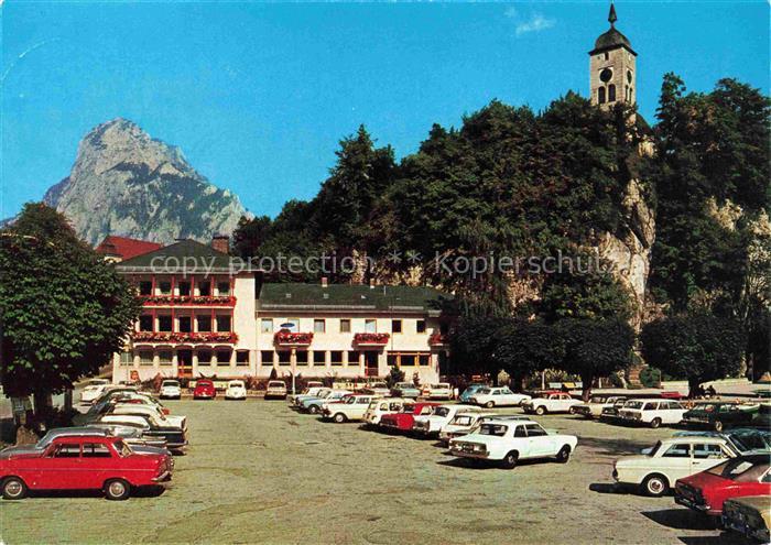 Traunkirchen Traunseee Oberoesterreich AT mit Traunstein Stadtplatz