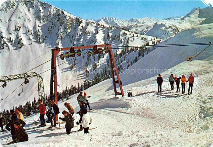 Westendorf Brixental Tirol AT Talkaser Lift bei der Sessellift Bergstation Nach
