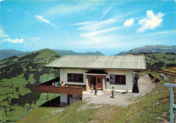 Westendorf Brixental Tirol AT Gasthaus Chor Alpe mit Hohe Salve und Kaisergebir