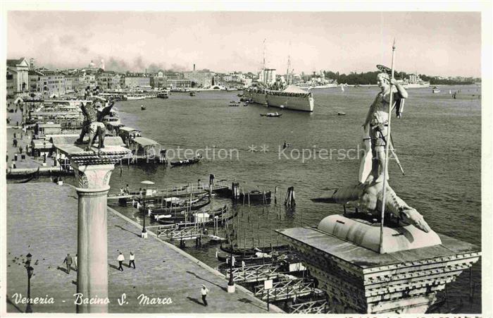 VENEZIA Venedig Venice Venise IT Bacino-S-Marco Loewensaeule Theodoros-Saeule Go