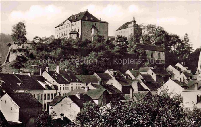 Malberg Eifel Kyllburg Rheinland-Pfalz Schloss Altstadt Daecher Baeume Huegel