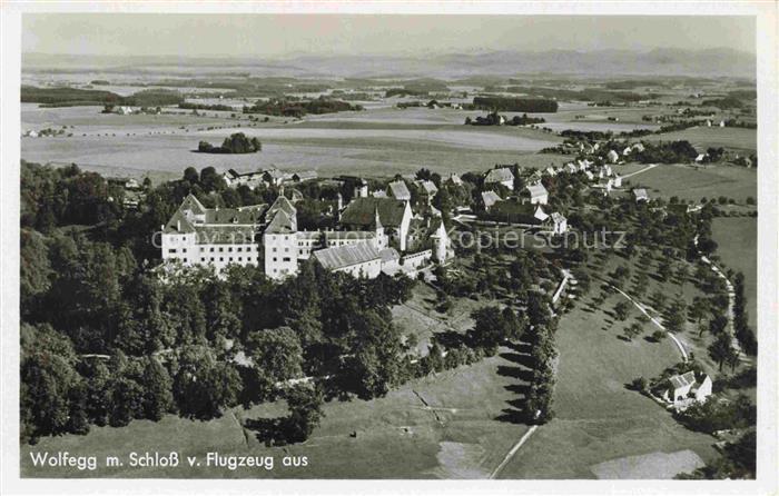 Wolfegg Schloss Felder Dorf Baeume Luftbild