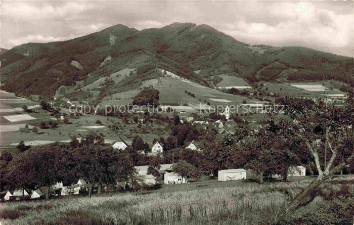 Simonswald Simonswaeldertal Campingplatz Schwarzwald Dorf Bergpanorama Tal Kirch