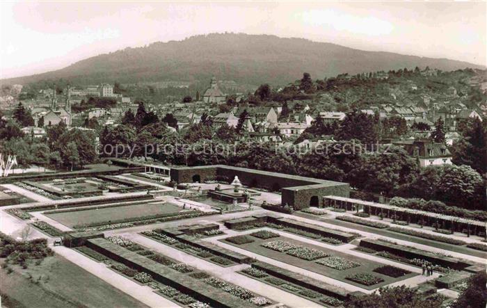 Innenstadt Baden-Baden Goenneranlagen Rosengarten Springbrunnen Pergola Parkanla