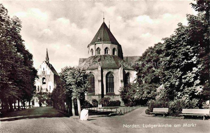 Norden Ostfriesland Ludgerikirche Marktplatz Kirchenchor Backsteinbau Marktbaenk