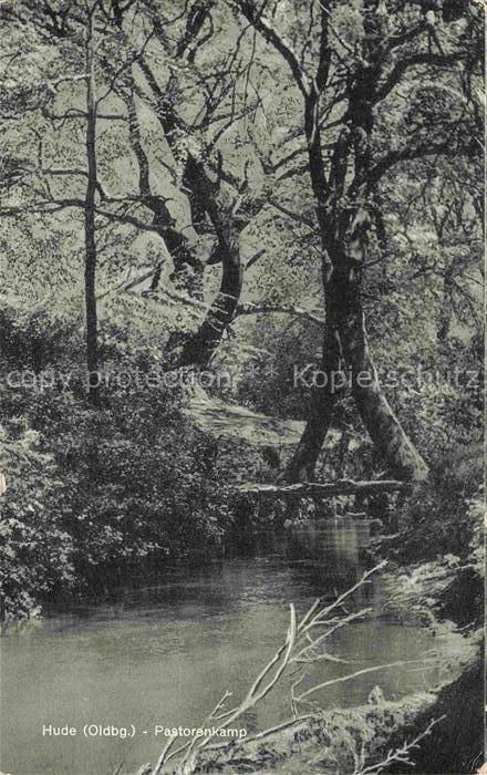 Hude  Oldenburg Niedersachsen Parkanlage Teich Eiche Baumgruppe Laubwald Spazier