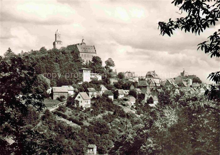 Kronberg  Cronberg Taunus Burg Schloss Haeuser Huegel Baeume Taunus Altstadt Kir