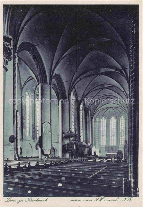 Bardowick Lueneburg Niedersachsen Dom Kircheninnenraum gotisch Gewoelbe Backstei