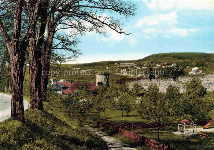 Ortenberg Hessen Stadtmauer Stadtansicht Spielplatz Baeume Huegel Wohnhaeuser Pa