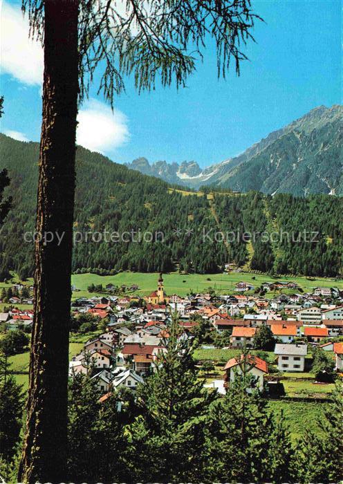Fulpmes Innsbruck Tirol AT Kalkkoegel Stubaital Ortschaft Tannenwald Bergpanoram