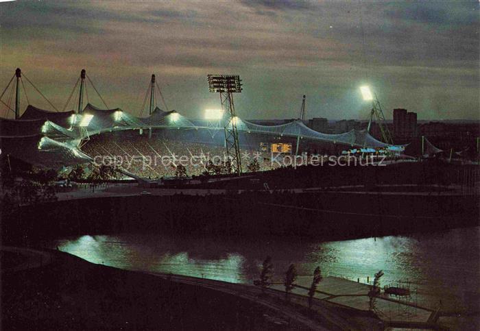 Stadion Stadium Estadio-- Muenchen Olympic bei Nacht