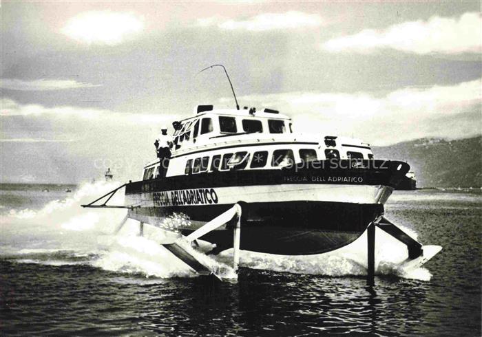 TRIESTE Triest IT Tragfluegel Boot Pfeil des Adriatischen Meeres