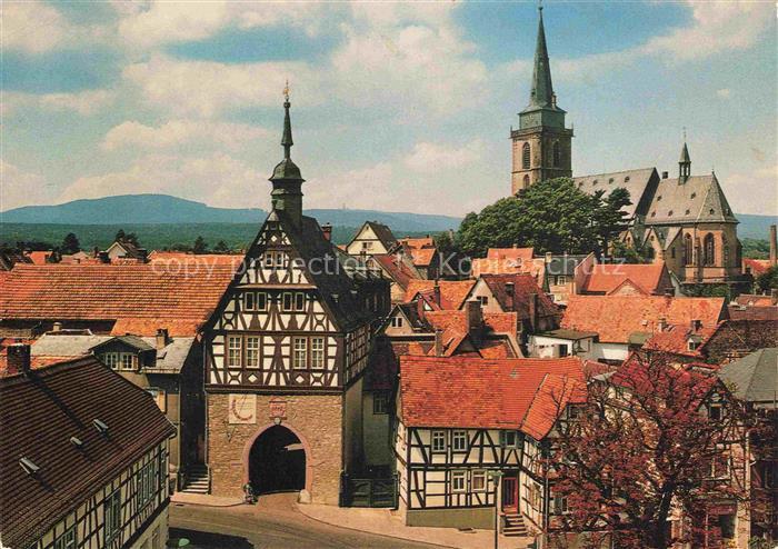 Oberursel Taunus Hessen Markttor und kath Kirche mit Taunusblick