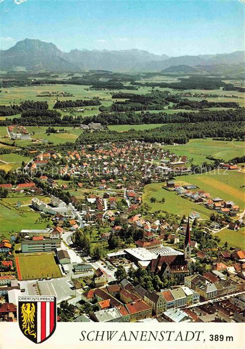 Schwanenstadt Traunviertel Oberoesterreich AT Fliegeraufnahme mit Pfarrkirche