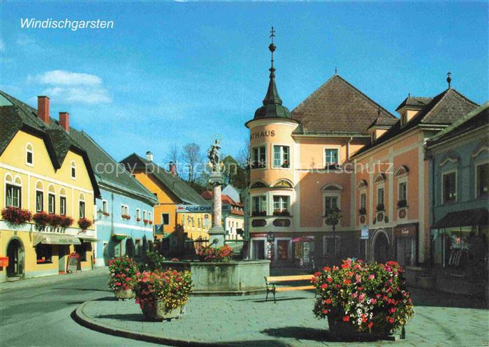 Windischgarsten Kirchdorf Krems Oberoesterreich AT Marktplatz Mariensaeule