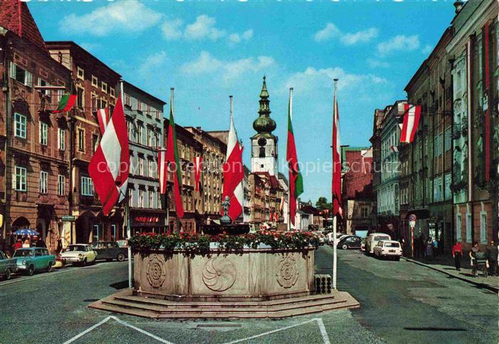 WELS Oberoesterreich AT Stadtplatz mit Stadtbrunnen
