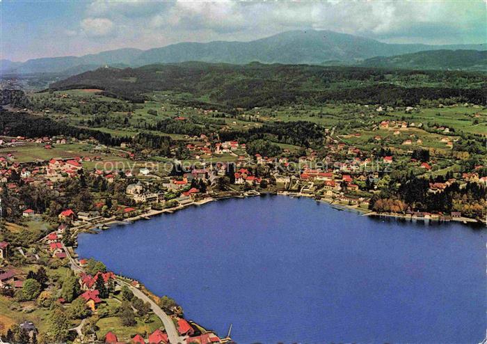 Velden  Woerthersee AT Woerthersee See Fliegeraufnahme Ortschaft Berge Wald Wies