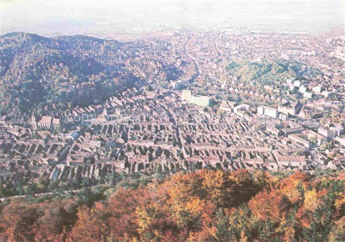 Brasov Brasso Kronstadt RO Stadtpanorama Herbst Berge Wald Altstadt Kirche Tal