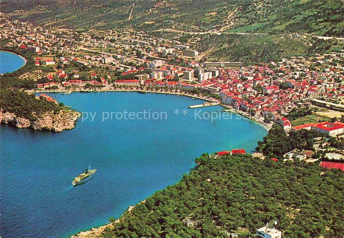 MAKARSKA Makarske Croatia Fliegeraufnahme Bucht Adria Hafen Schiff Kuestenstadt