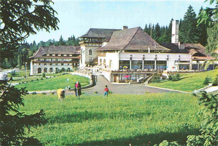 Poiana Brasov Schulerau Siebenbuergen RO Hotel-Sport Hotelanlage Terrasse Sonnen