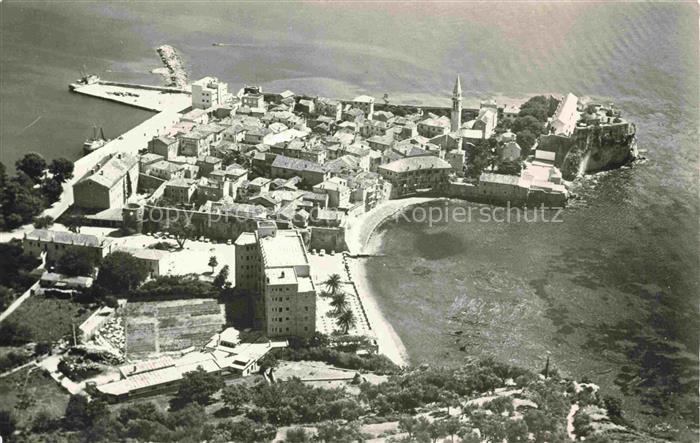BUDVA Montenegro Altstadt Halbinsel Stadtmauer Hafen Meer Strand Befestigungsanl