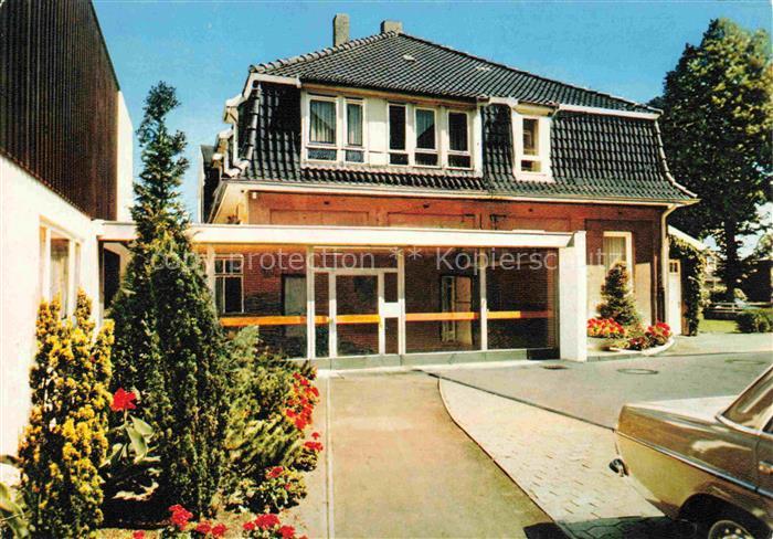 NIENDORF Timmendorfer Strand Antoniushaus Pension Eingang Vorgarten Zierpflanzen