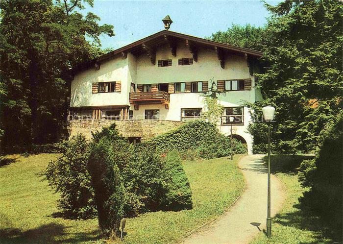Bad Liebenstein Thueringen Klubhaus Dr-Salvador-Allende Villa Garten Eingangsweg