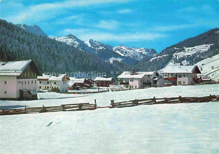 Gerlos Zillertal Tirol AT Wintersportplatz Zillertal Schnee Winter Bergdorf Holz
